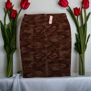 2/$50 New York & Company Camo Denim Skirt, Size 14